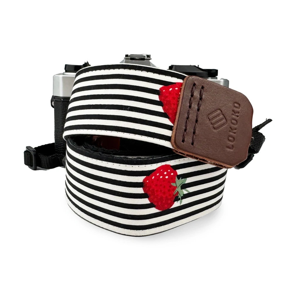 Popruh na fotoaparát - Strawberries