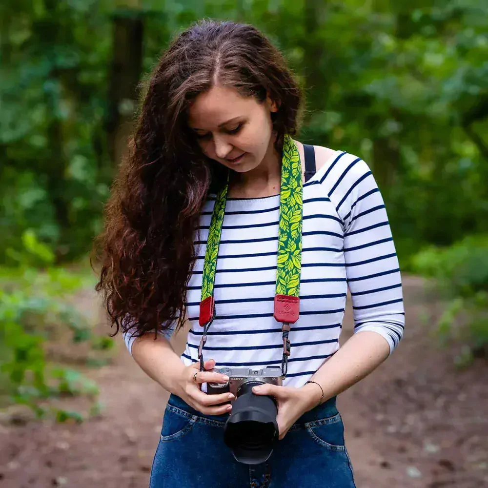Popruh na fotoaparát - Green jungle