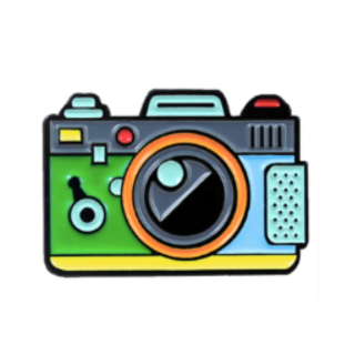 Odznáček ve tvaru fotoaparátu - zelený