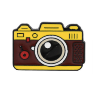 Odznáček ve tvaru fotoaparátu - žlutý
