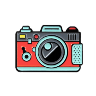 Odznáček ve tvaru fotoaparátu - červený