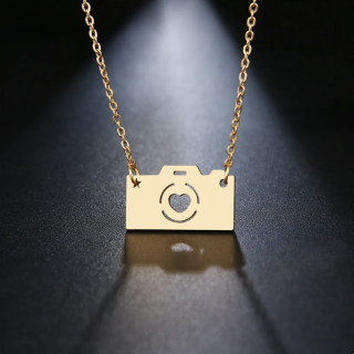 Řetízek na krk s přívěskem fotoaparátu - Heart Gold